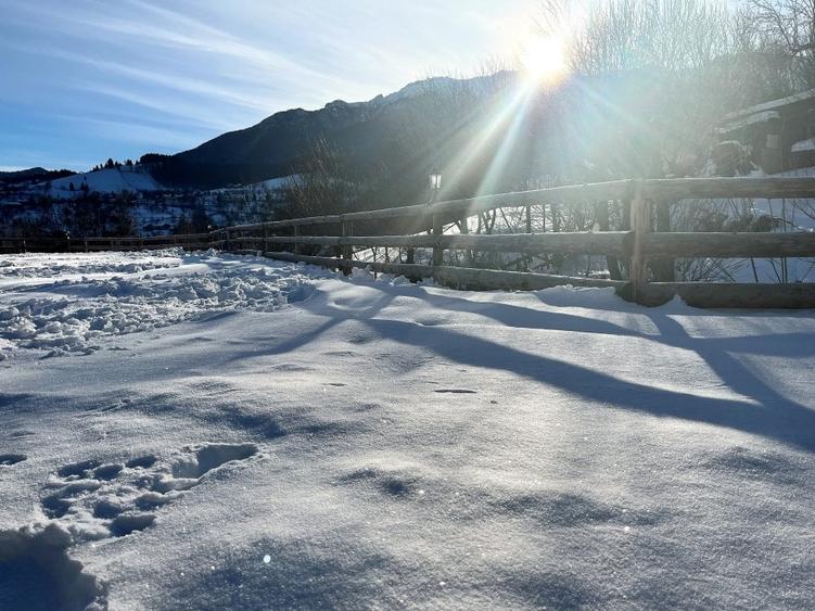 VAND COMPLEX TURISTIC IN BRAN LANGA PARTIA DE SCHI ZANOAGA - 10