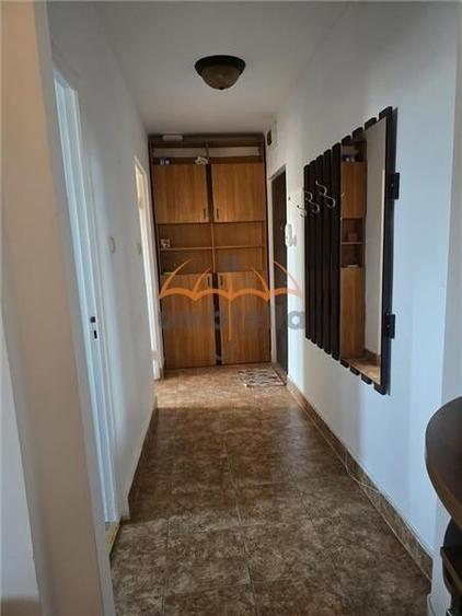 De inchiriat  un apartament cu 2 camere in zona  Horea - 8