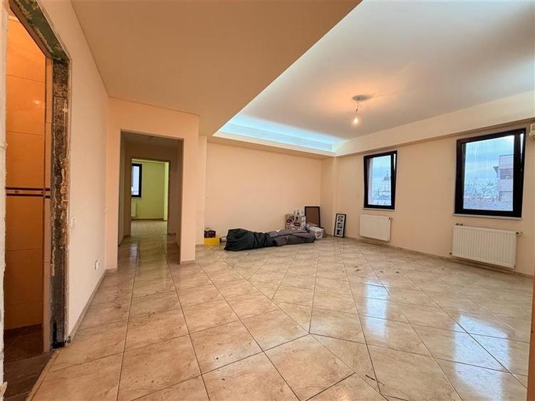 Apartament de 3 camere, 120 mp util, Ateneu Tatarasi, etaj 2, loc de parcare - 5