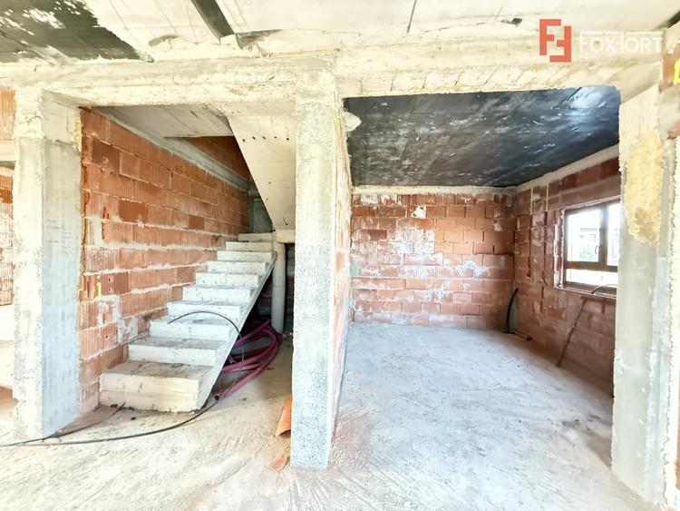 Duplex cu 5 camere de vanzare in localitatea Sacalaz, zona Centrala - 4