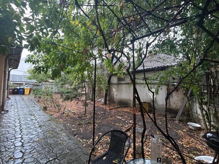 Casa plan parter, 323 mp teren, 85 mp utili, in apropierea C.N. Fratii Buzesti - 11