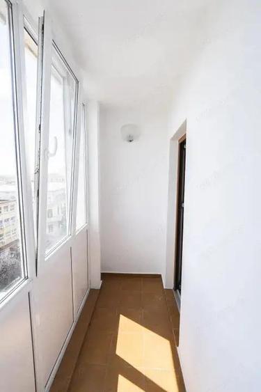 Investitie ideala garsoniera centrala, mobilata si utilata modern - 13