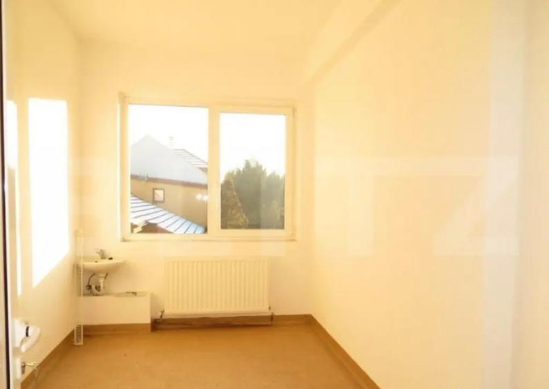 Casa de vanzare , anterior clinica medicala , 1174mp, 30 cam - 7