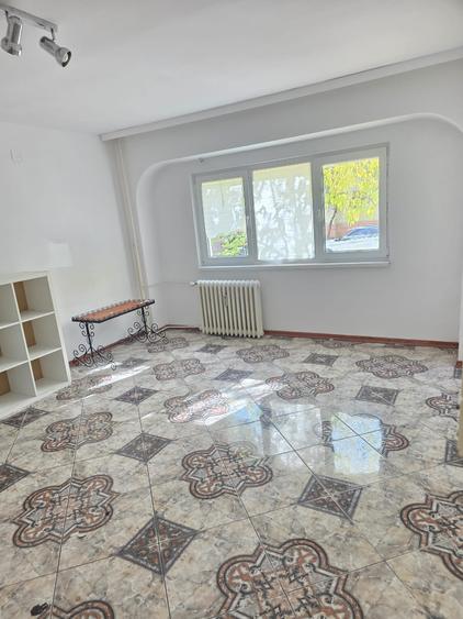 Unirii Rond Alba Iulia ,Matei Basarb stradal , pt locuit sau birou - 1