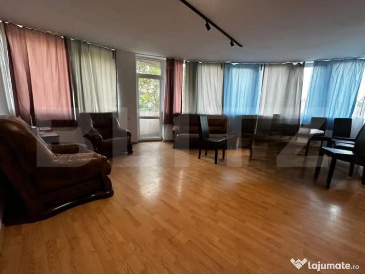 Apartament spa?ios de inchiriat 3 camere, 2 bai, balc - 1
