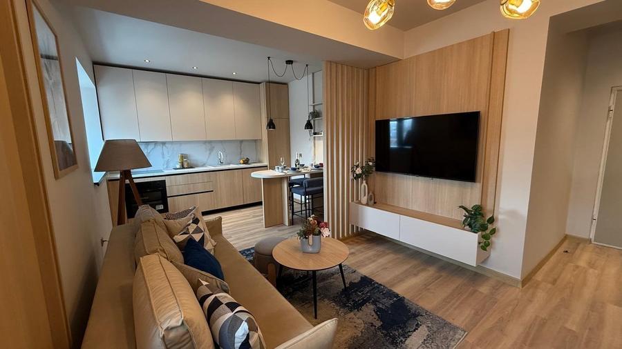 Apartament cu 2 camere semidecomandat în Unirii