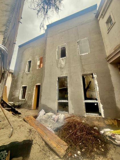 Casa la Unirii in curs de renovare - 1