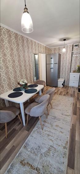 Se vinde - Apartament 3 camere - 6