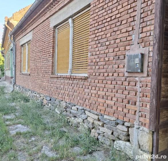 Casă cu 6 camere în Ciuchici