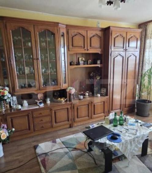 Apartament de vanzare, cu 4 camere, 4 balcoane, 75 mp, zona - 16