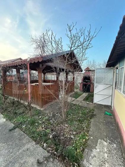 Casa individuala 6 camere, 269 mp utili, 635mp teren. - 1