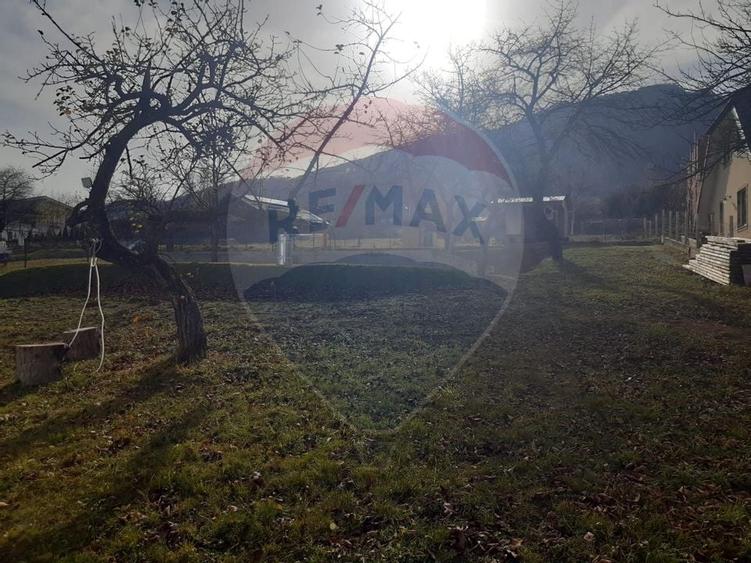 Teren 1,050mp Zarnesti cu proiect de casa / Strada Tohanita nr 26F - 12