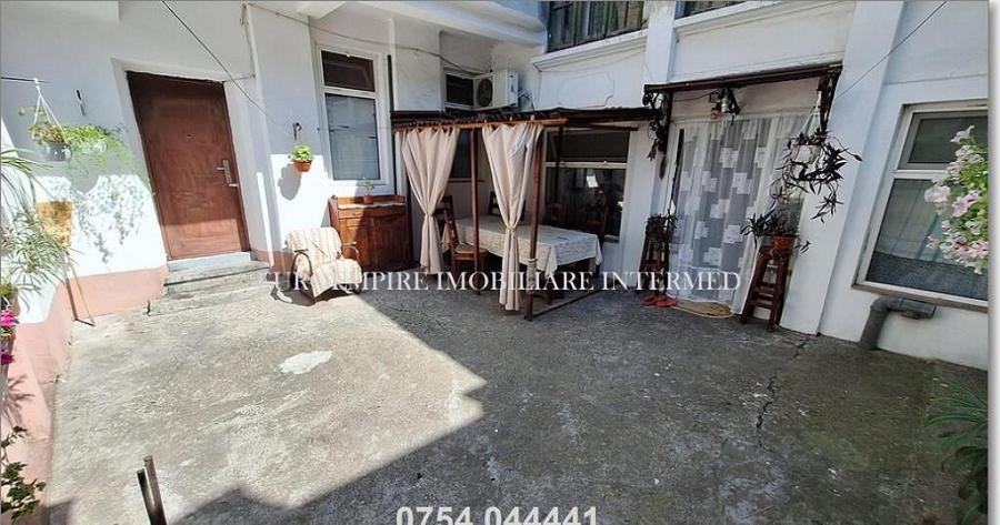 Apartament 4 camere de vanzare in Centrul Constantei - 4