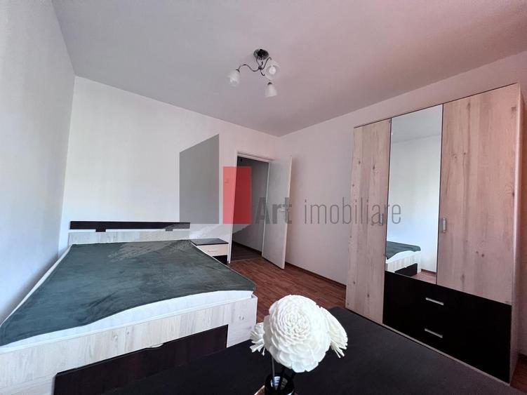 Apartament cu 3 camere decomandat în Giulești