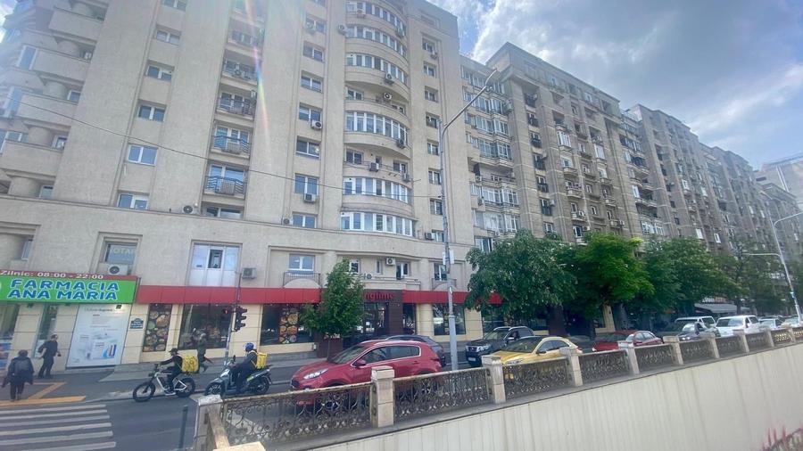 Spațiu comercial, de 70 mp, în P-ța Victoriei