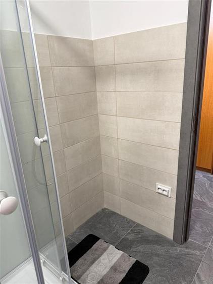 Apartament cu 2 camere semidecomandat, mobilat în Podu Roș