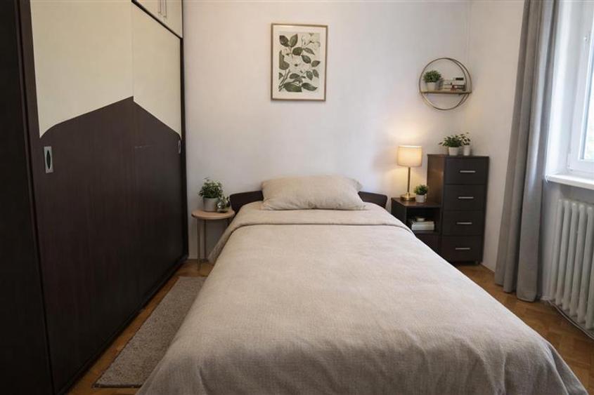 Apartament cu 3 camere circular, mobilat în Budai