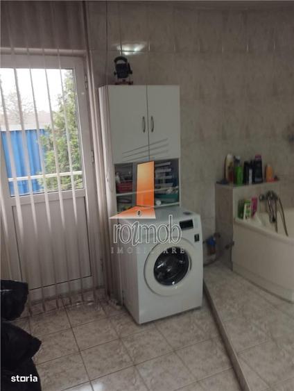 Casă cu 4 camere în Vitan