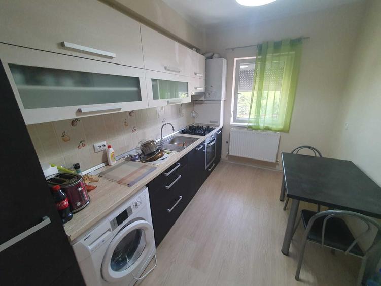 Apartament cu 2 camere decomandat în Exterior Vest