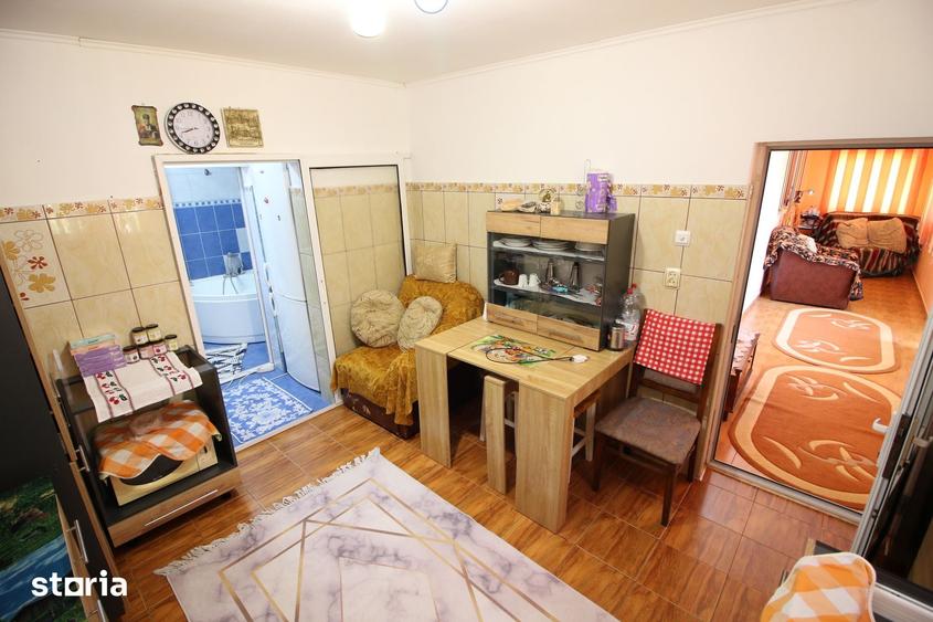 Casă cu 3 camere cu Teren 1140 Mp în Tulucești