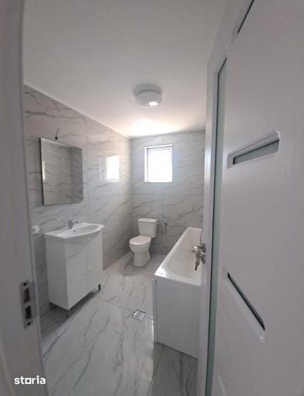 Casă cu 4 camere cu Teren 237 Mp în Central