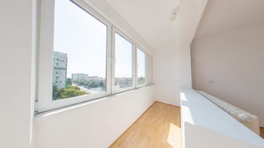 Apartament cu 2 camere decomandat în Podgoria