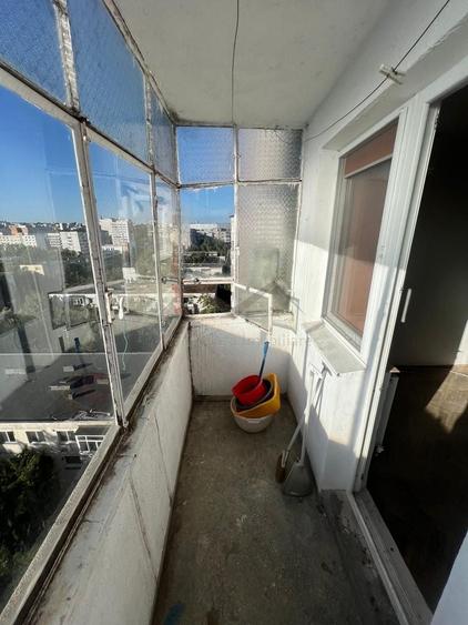 Apartament cu 2 camere decomandat în Podu Roș