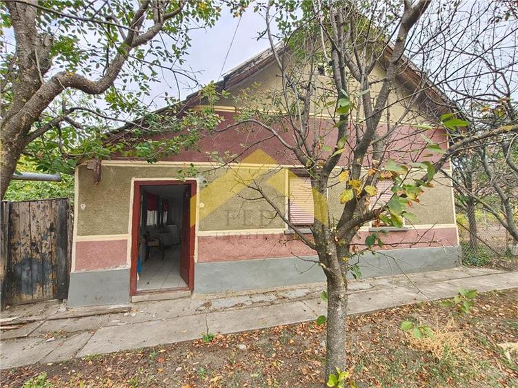 Casă individuală cu 2 camere cu Canalizare în Exterior Vest