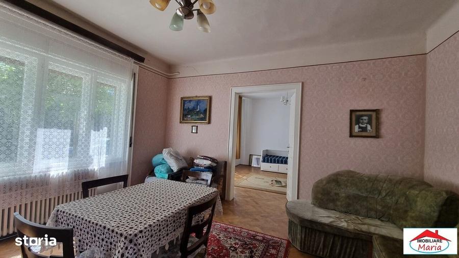 Casă cu 3 camere cu Teren 421 Mp în Titulescu