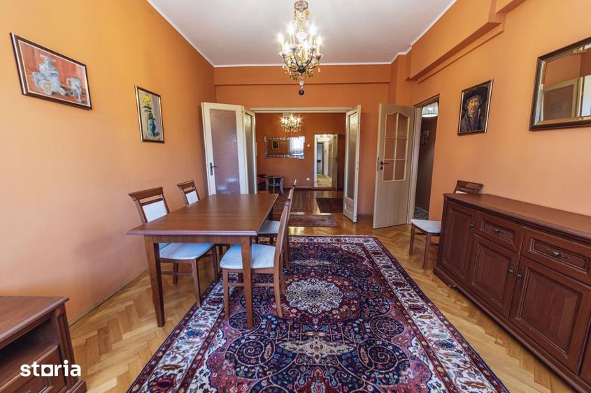 Apartament cu 4 camere decomandat în Cișmigiu