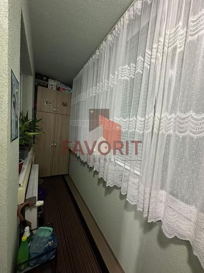 Apartament cu 3 camere decomandat, mobilat în Giroc