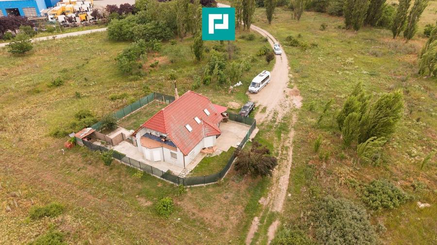 Casă cu mansardă, teren 410 mp - 22