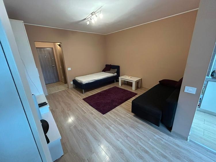 Garsonieră decomandată, mobilată în Dristor