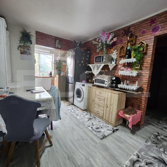 Apartament cu 2 camere decomandat, mobilat în Lipovei
