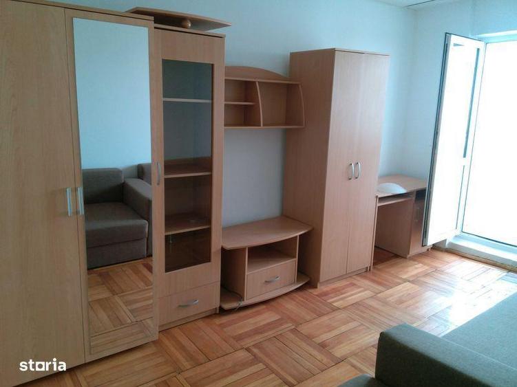 Garsonieră decomandată, mobilată în Girocului