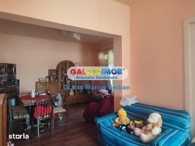 Casă cu 3 camere cu Teren 2354 Mp în Răzvad
