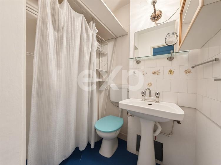 Apartament cu 3 camere decomandat în Bucovina