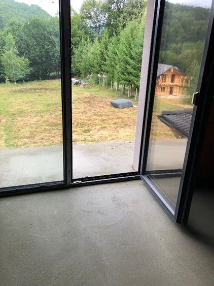 Casă individuală cu 4 camere cu Teren 4150 Mp în Cheile Râșnoavei