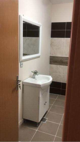 Apartament cu 2 camere decomandat în Florești