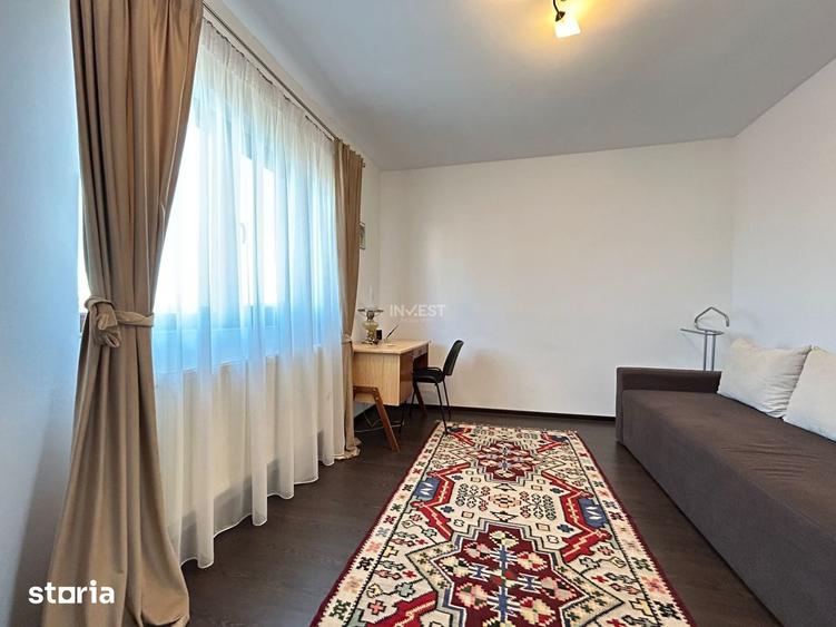 Casă cu 4 camere cu Teren 175 Mp în Central