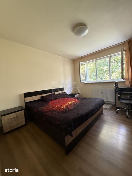 Apartament cu 4 camere semidecomandat în Drumul Taberei