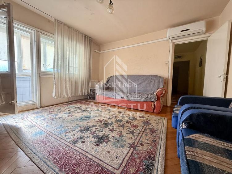 Apartament cu 2 camere, bloc anvelopat, zona Girocului