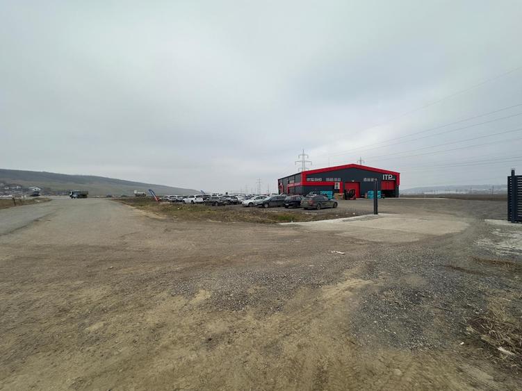 Spatiu 369mp, Rond Uricani, aproape de Metro - 12