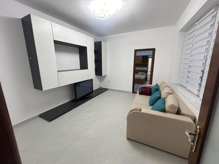 2 Camere Piata Constitutiei + Loc de Parcare - 1