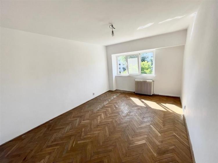 4 camere - etajul 2 - 86mp -izolat - bloc din 1980 - 1