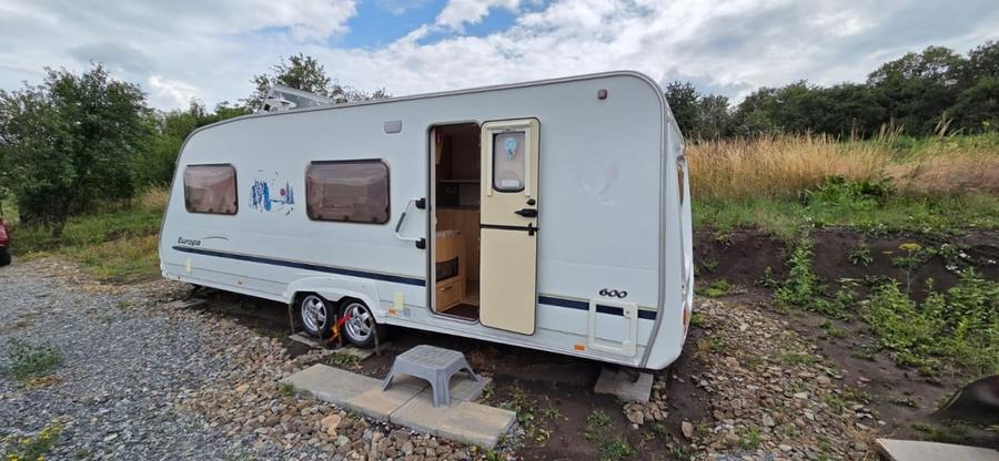 TEREN CU RULOTA FUNCTIONALA 924mp front 34ml - 1