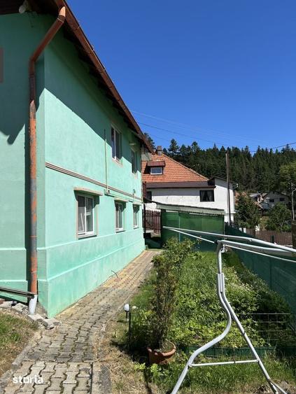 Casa individuala spatioasa cu 4 camere si foisor, zona linistita B - 2