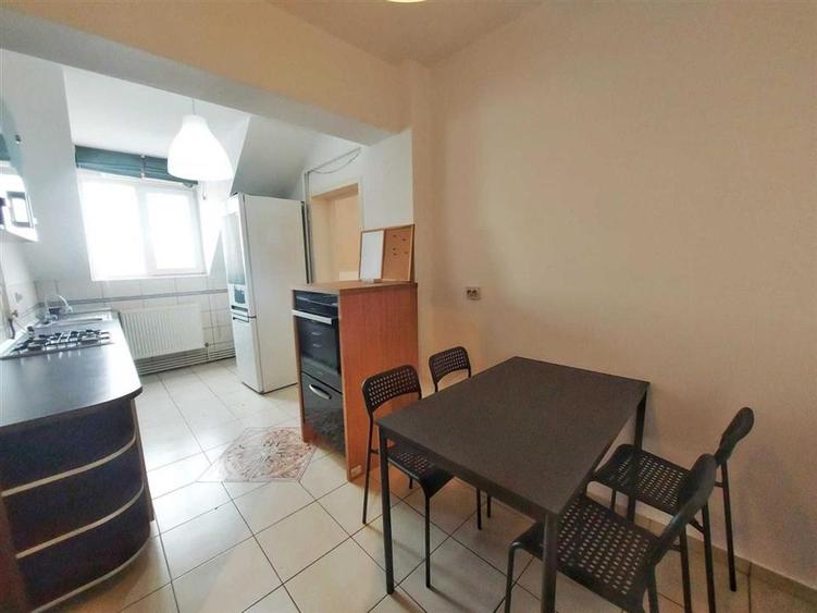 Apartament 2 camere boxa parcare privata zona Strand - 3