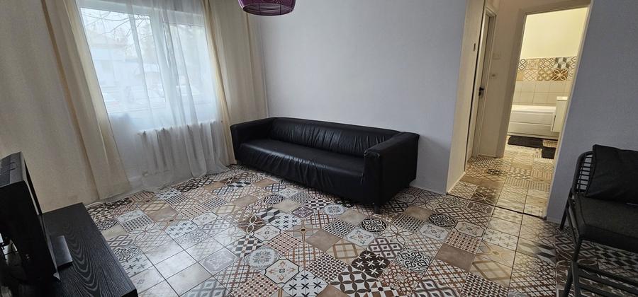 Ofer pentru inchiriat ap cu 2 camere in spatele magazinului Cristian - 6