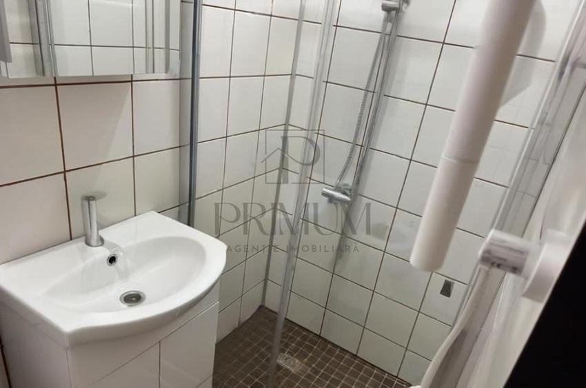 Garsoniera Spatioasa - Semidecomandat - Mobilată și Utilata - Zona Buz - 4